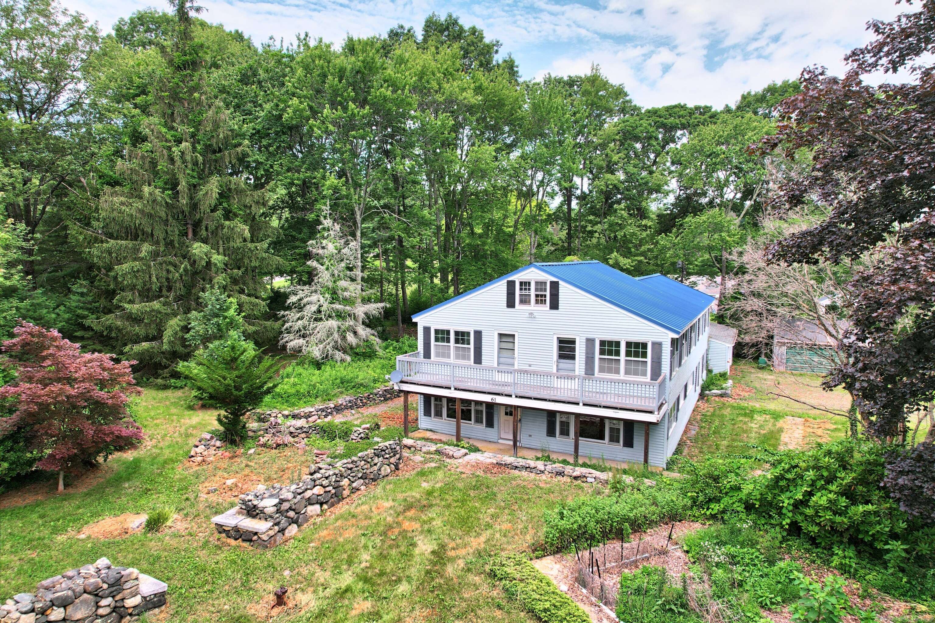 61 Ridgedale Way, Bethlehem, CT 06751