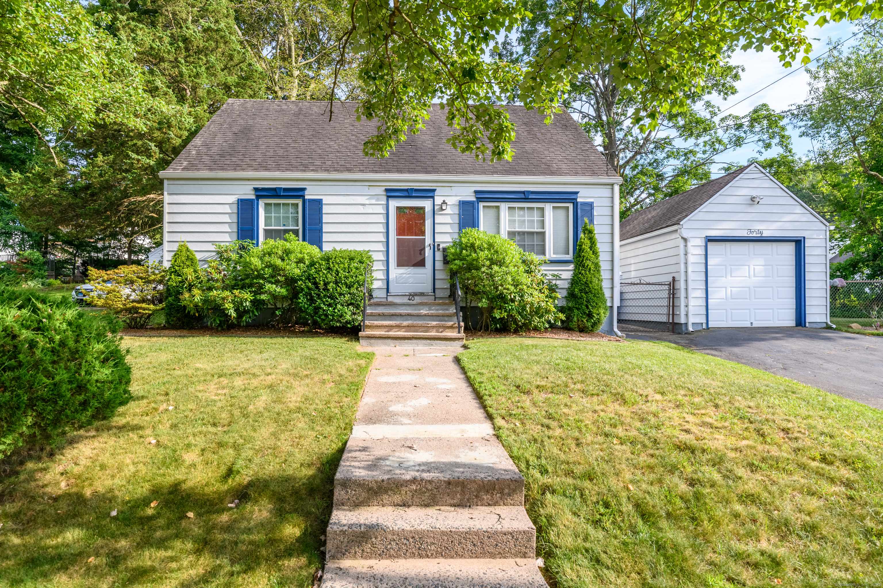 40 Rosina Road, Hamden, CT 06514