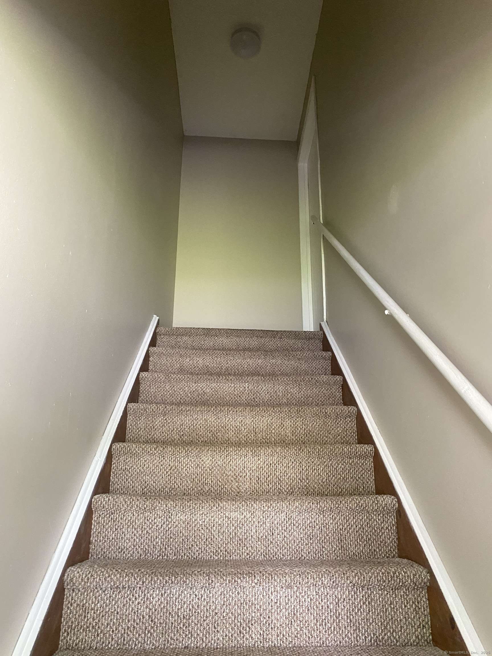 Waterbury, CT 06704,263 Perkins Avenue #9