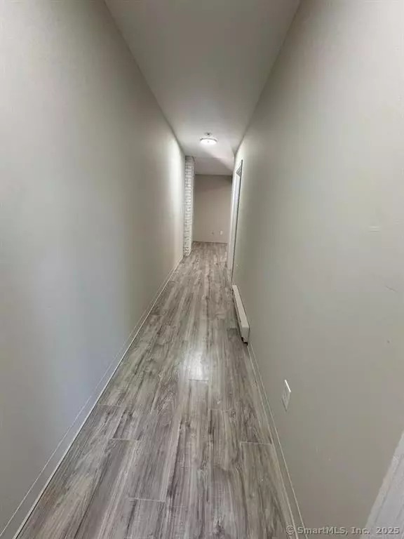 Norwich, CT 06380,50 Hunters Avenue #50-2