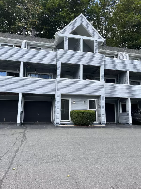 1 Beaver Brook Road #21, Danbury, CT 06810
