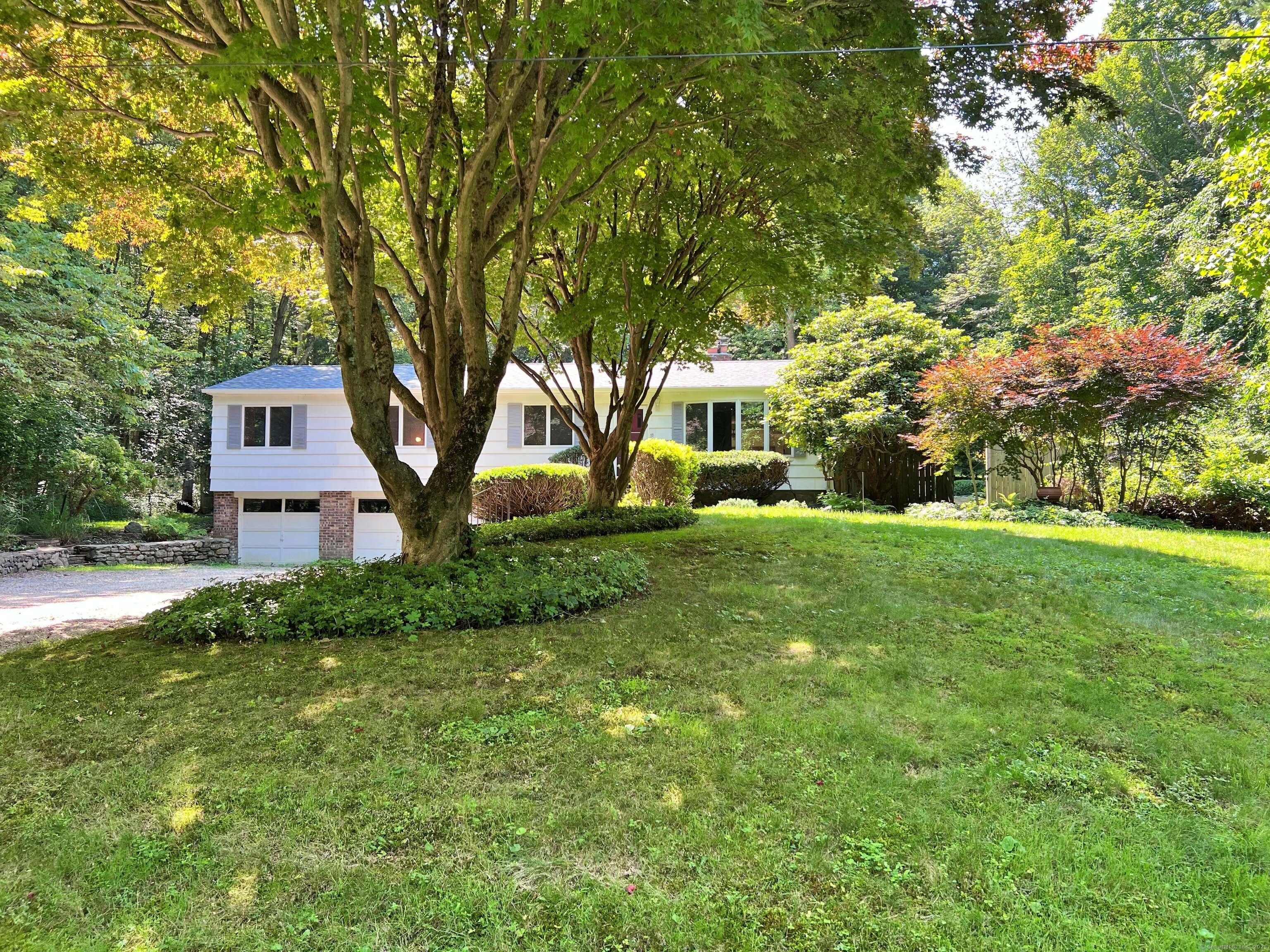 11 Mount Nebo Road, Newtown, CT 06470