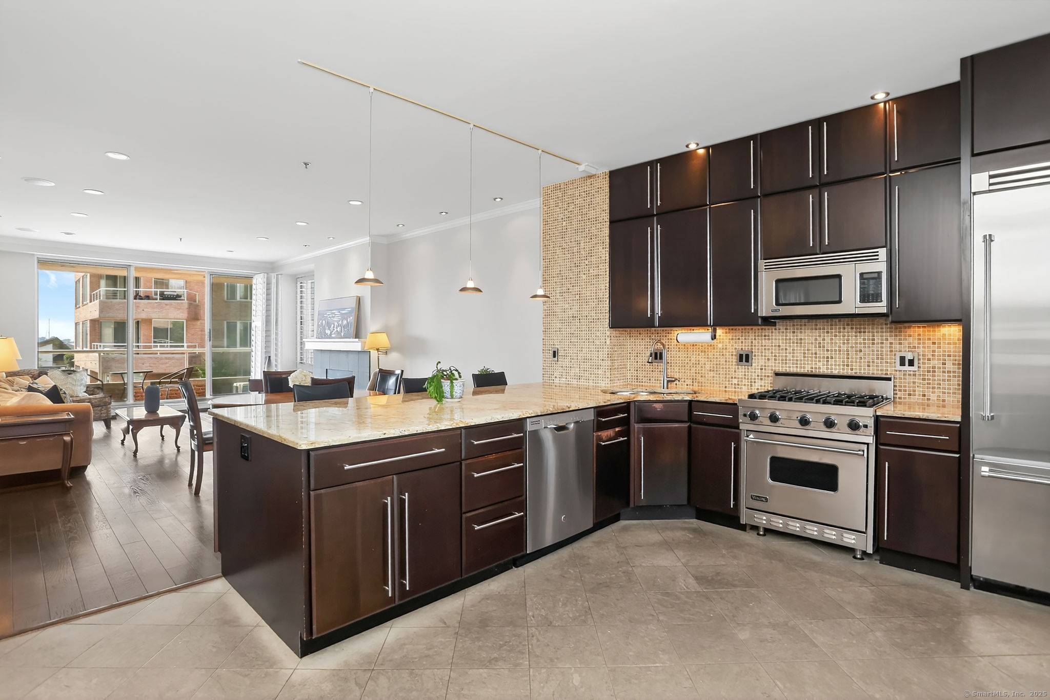 88 Southfield Avenue #202, Stamford, CT 06902