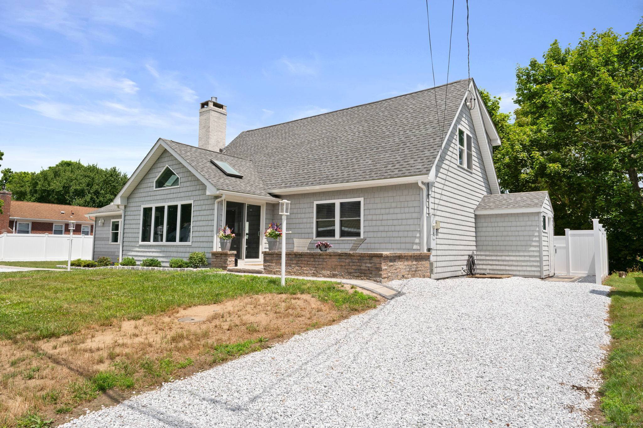 Old Lyme, CT 06371,56 Columbus Avenue