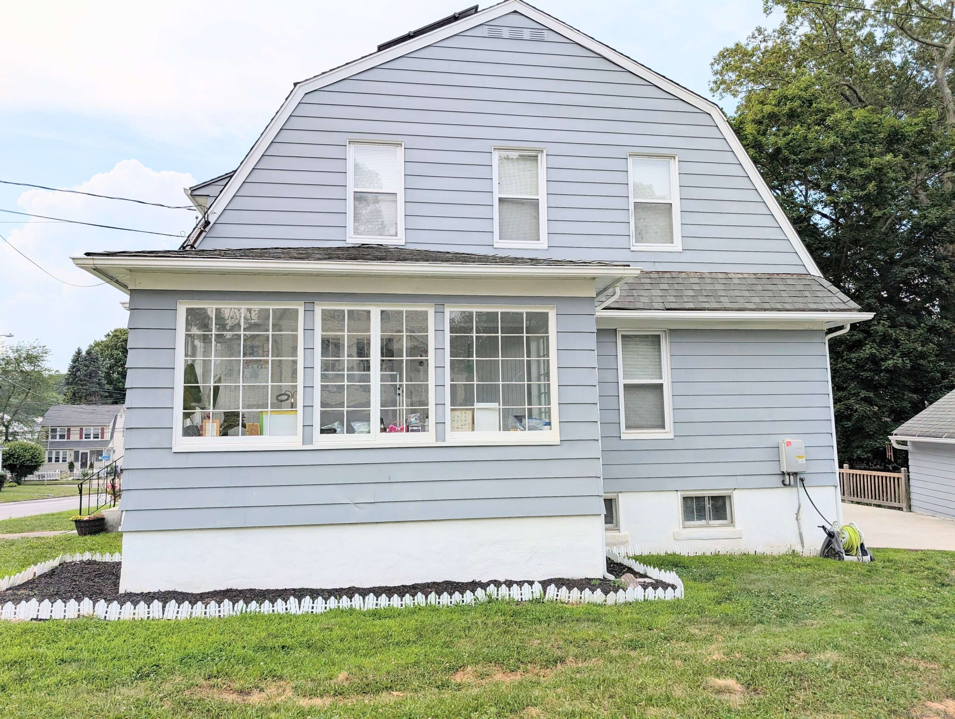 Bridgeport, CT 06606,18 Victory Street