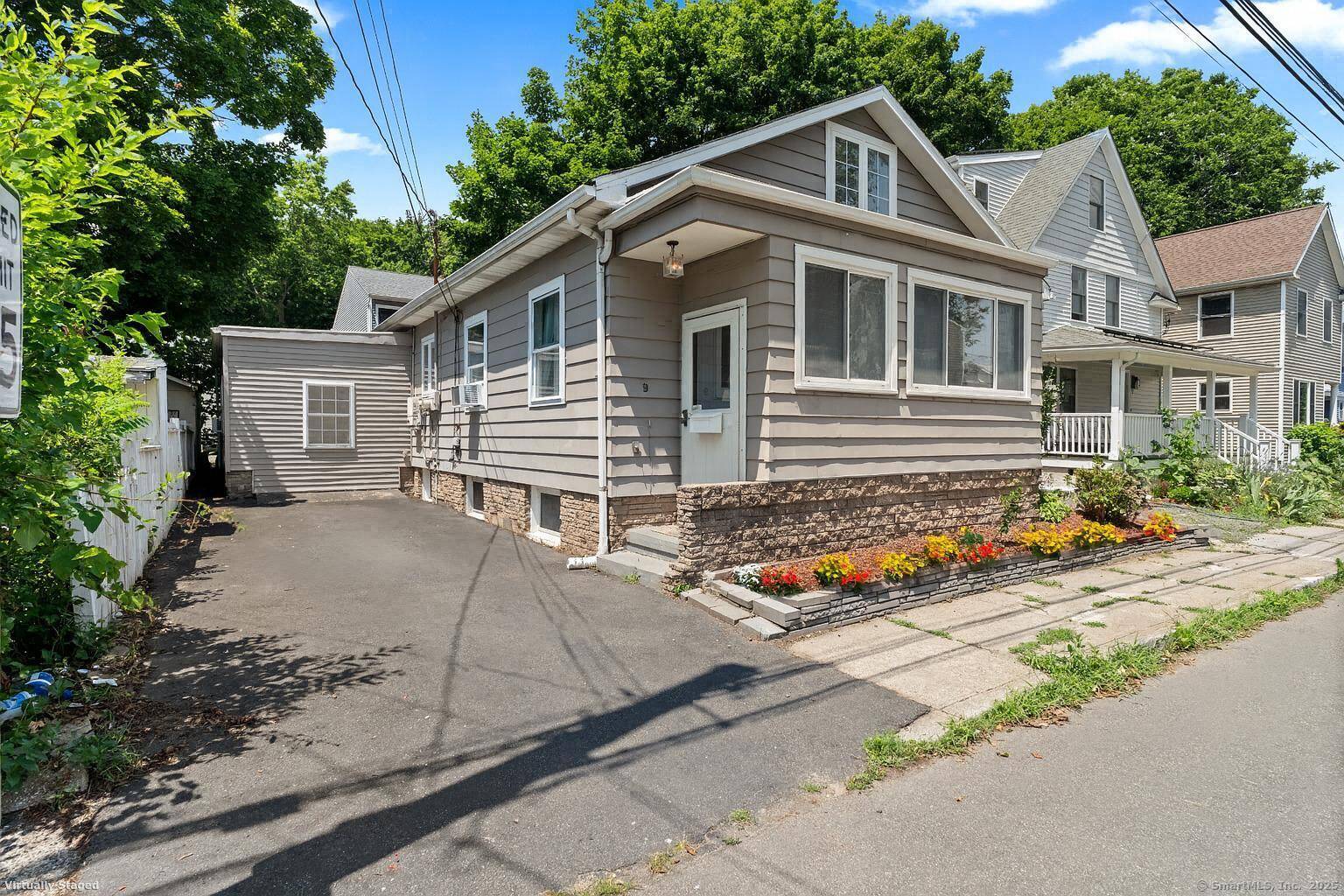 Milford, CT 06460,9 Willow Street