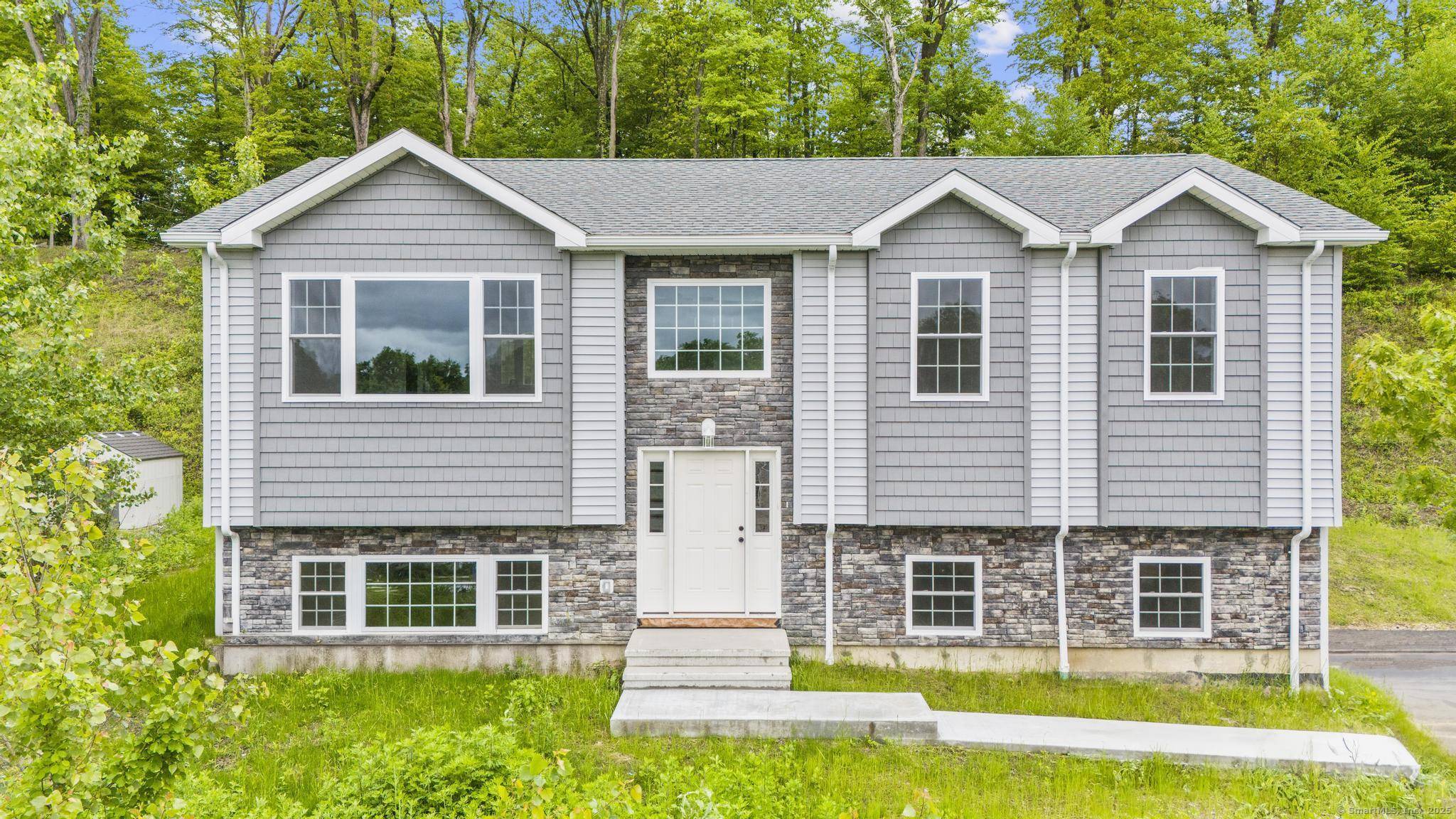 Waterbury, CT 06708,141 Joshua Town Road
