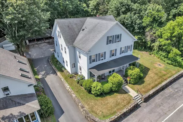 North Kingston, RI 02852,186 Beach Street