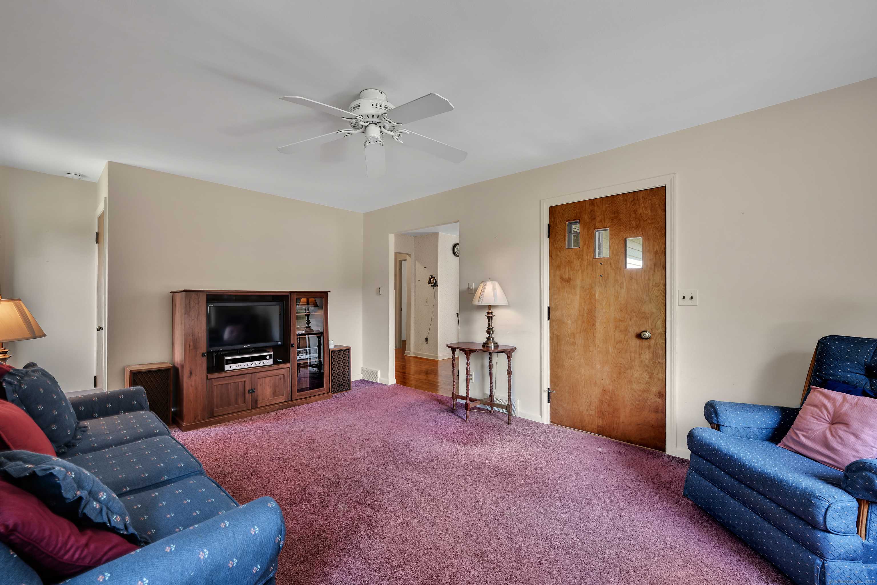 Naugatuck, CT 06770,33 Hazel Avenue