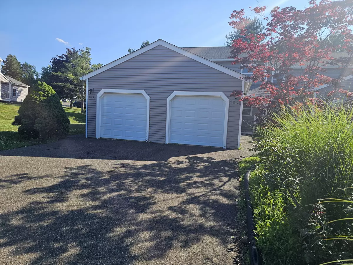 Middletown, CT 06457,801 Long Hill Road #APT C
