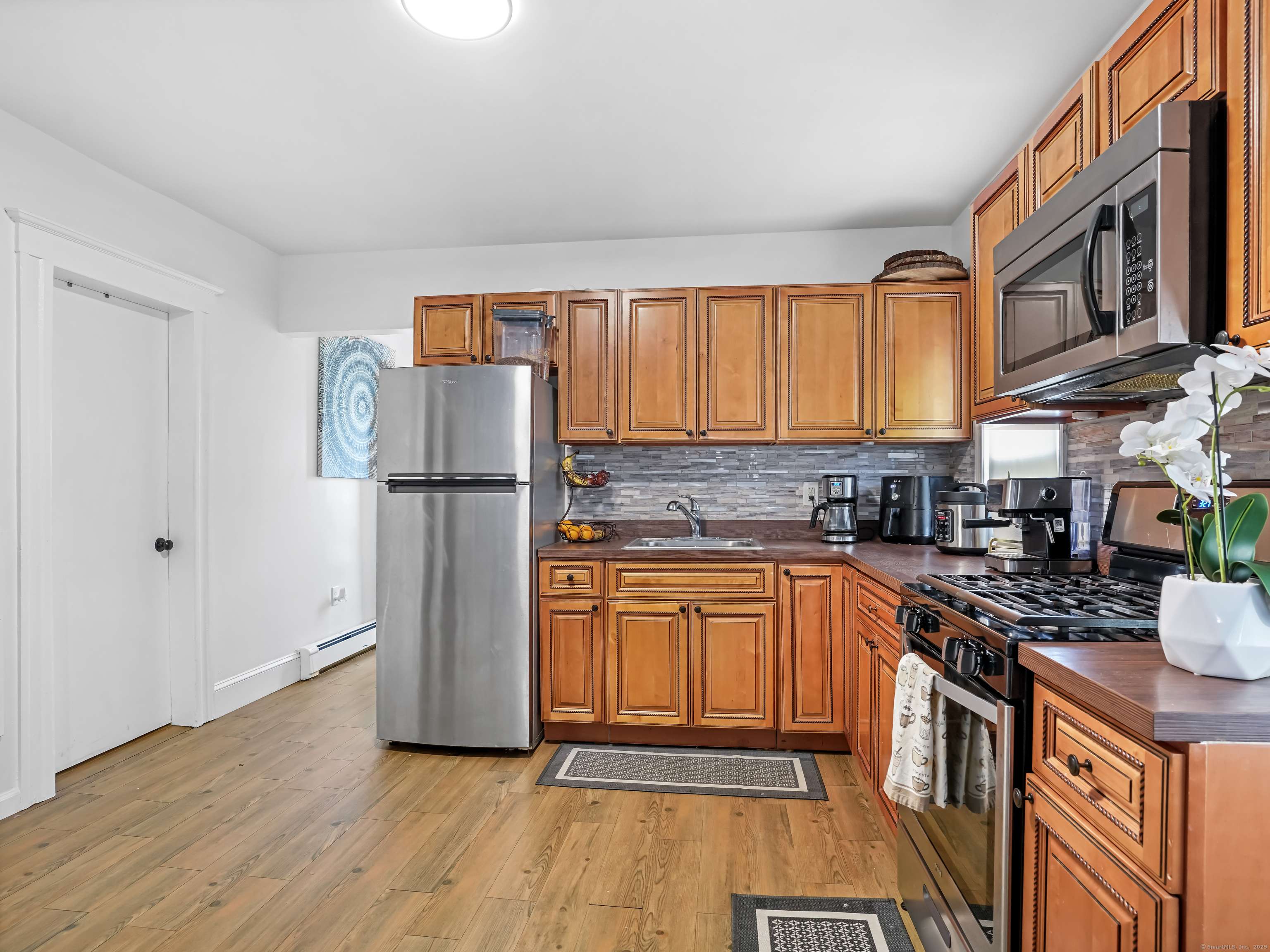 Bridgeport, CT 06606,88 Amsterdam Avenue