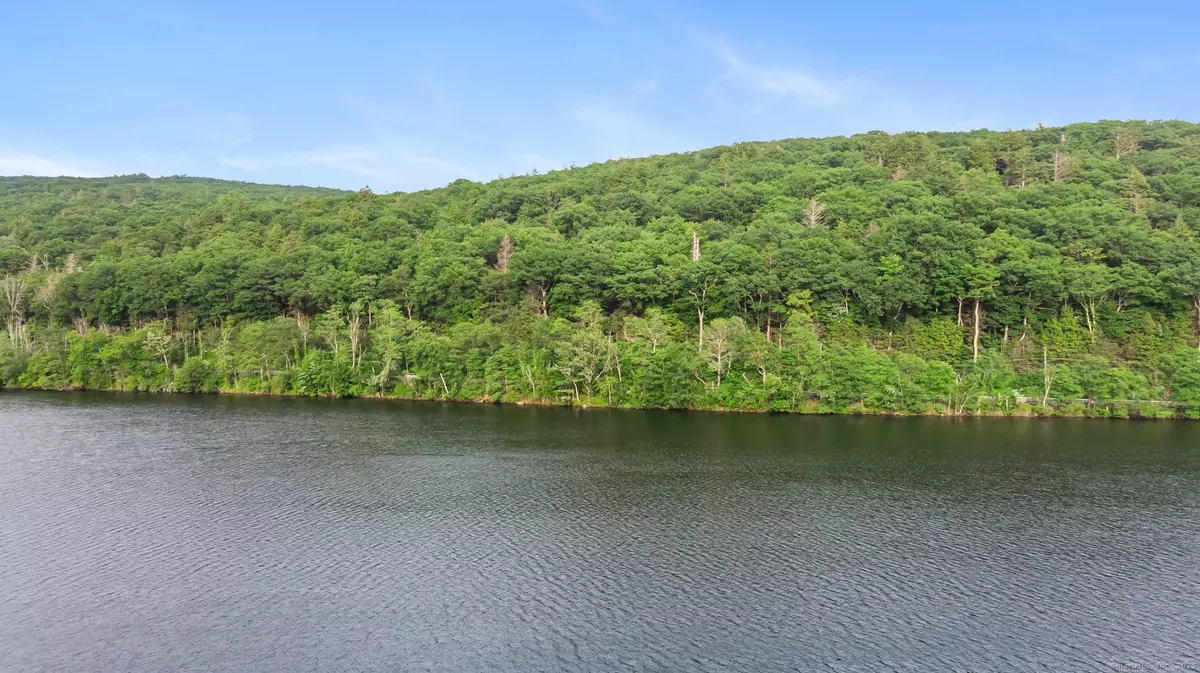 Washington, CT 06777,31 June Road