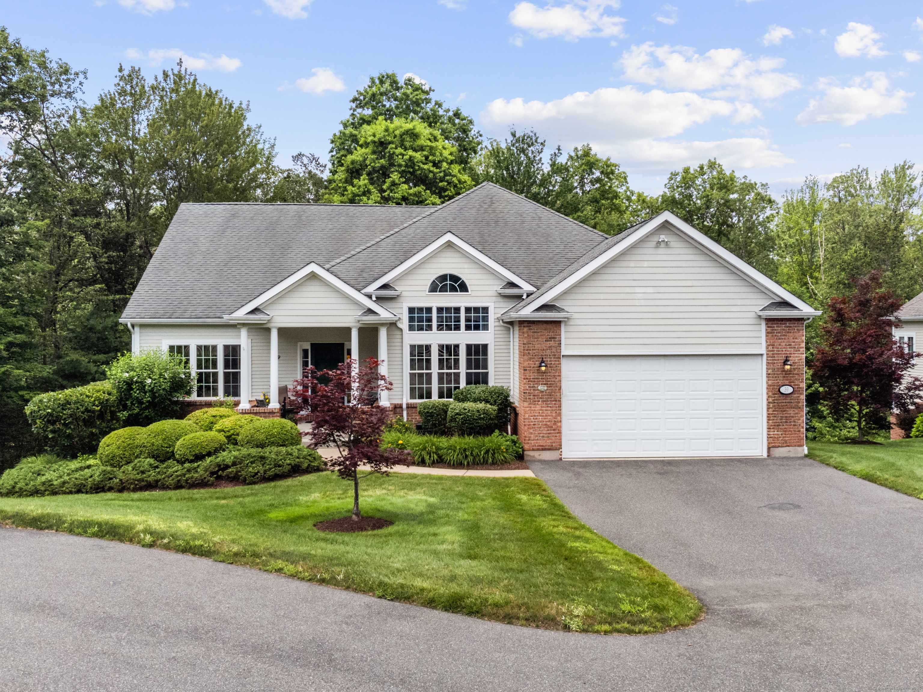 39 Emily Way #39, West Hartford, CT 06107