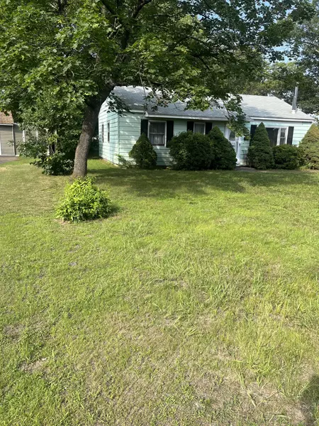 428 Litchfield Drive, Windsor Locks, CT 06096