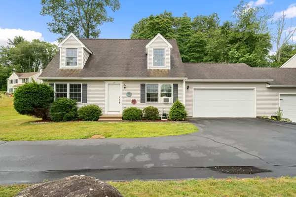 27 Crawford Lane #27, Groton, CT 06340