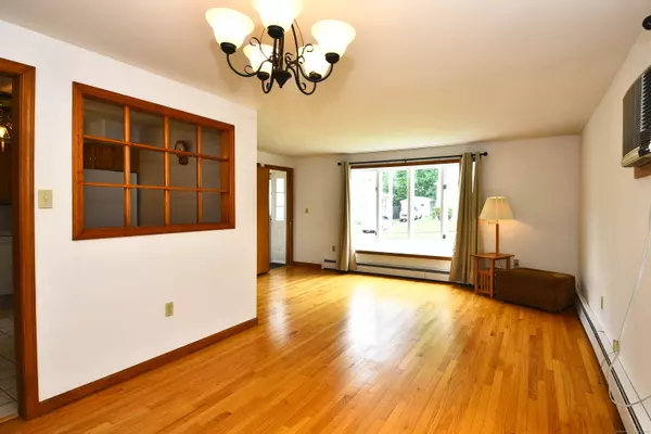 Hamden, CT 06514,46 Millis Street