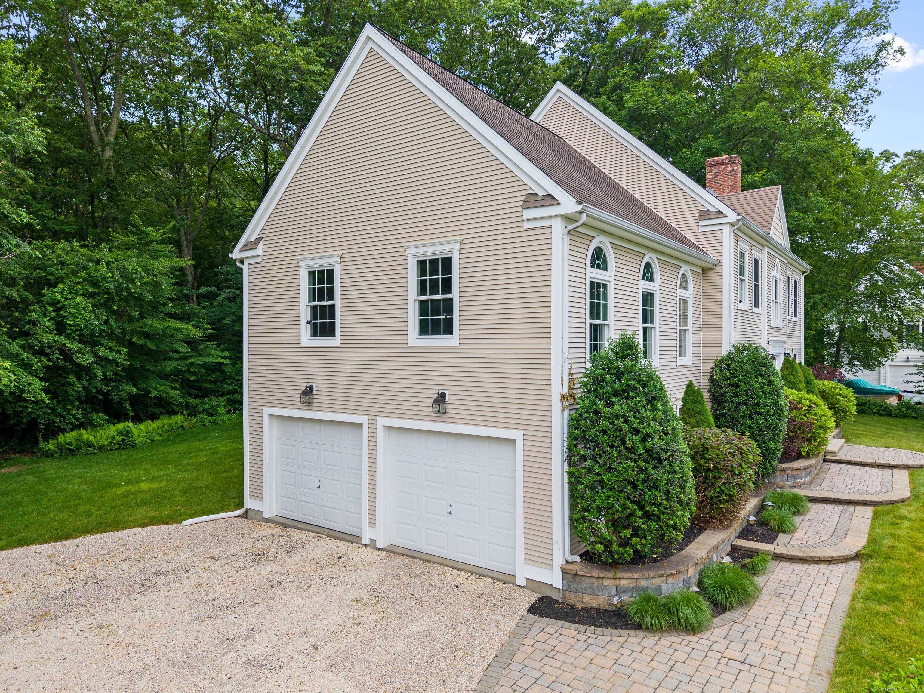 East Haddam, CT 06423,11 Acorn Drive