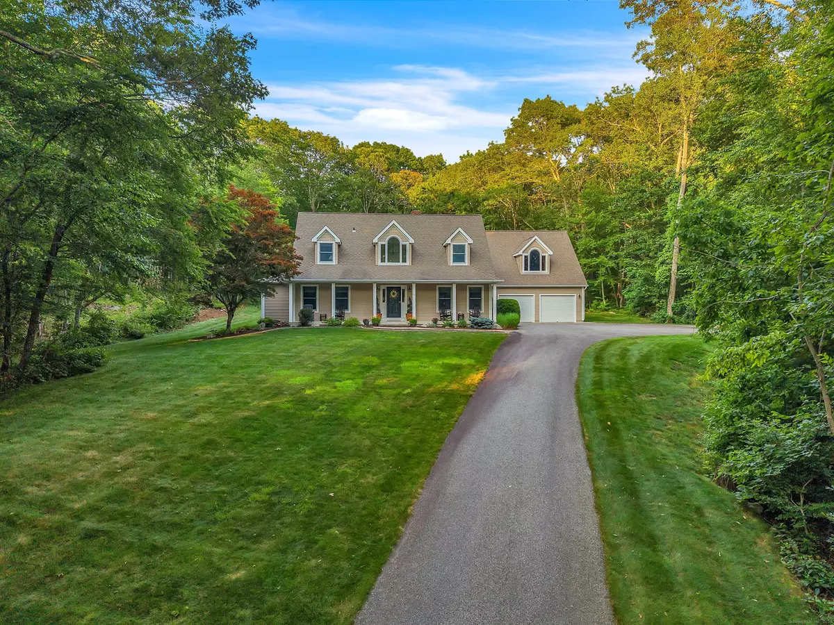 Waterford, CT 06385,16 Manatuck Drive