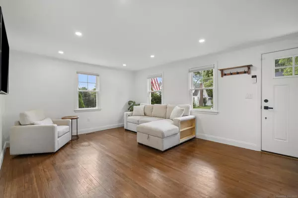 Norwalk, CT 06851,5 Caesar Street