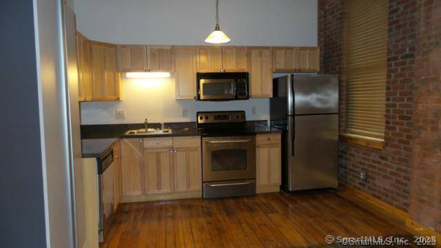 Bridgeport, CT 06604,325 Lafayette Street #4209