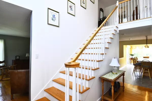 Ledyard, CT 06339,32 Sable Drive