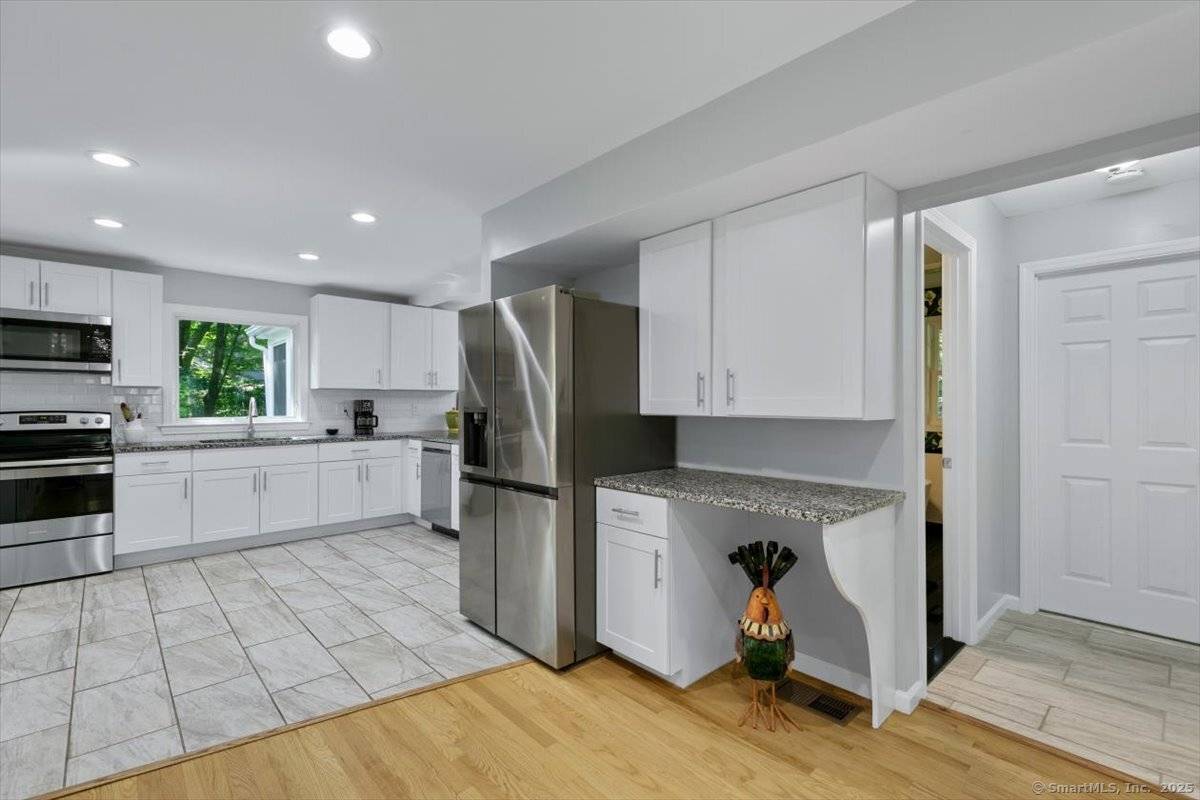 Guilford, CT 06437,330 Foxwood Road