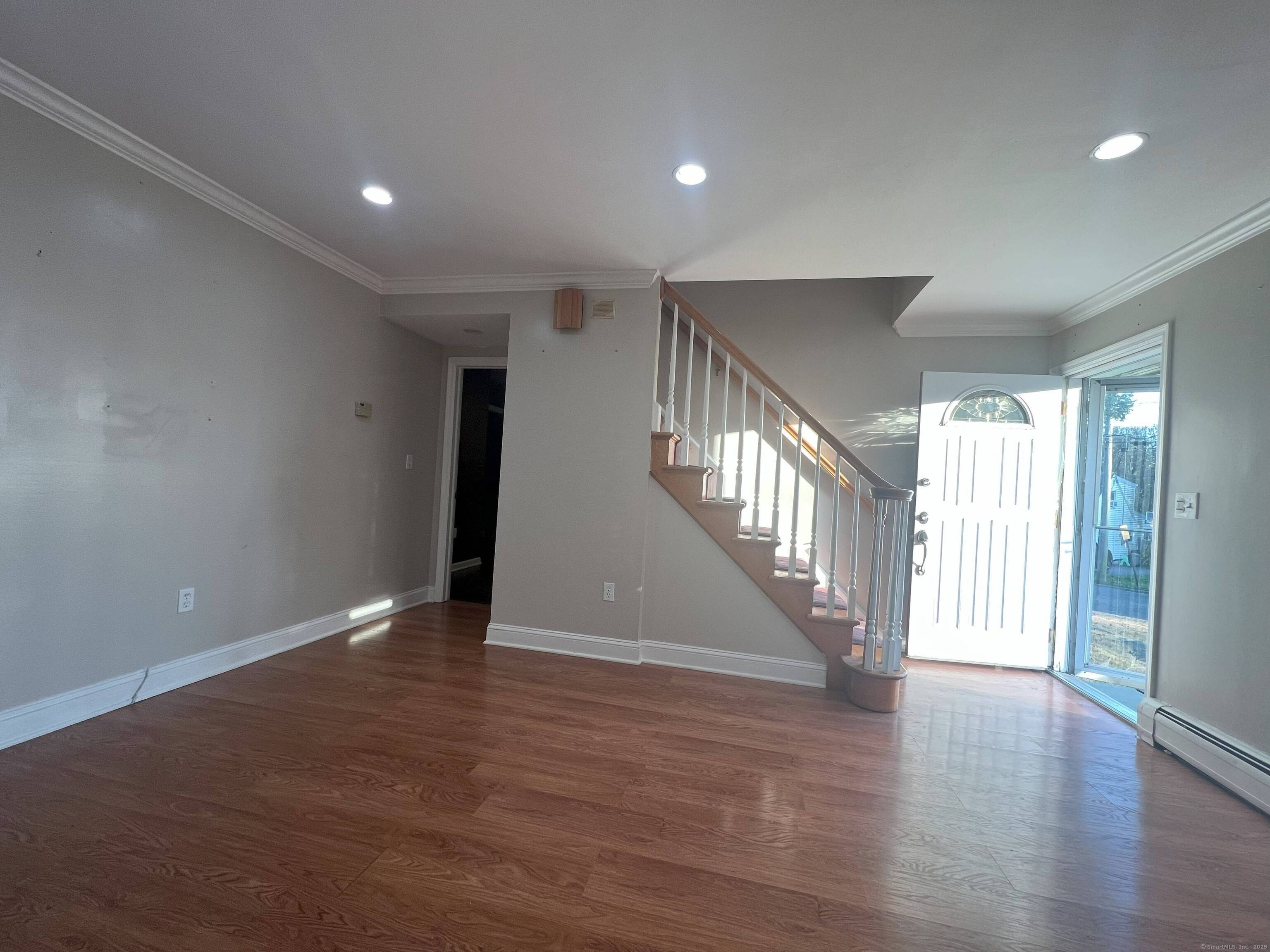 Stamford, CT 06905,37 Old Barn Road South