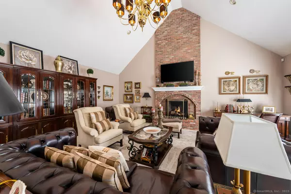 Shelton, CT 06484,90 Soundview Avenue