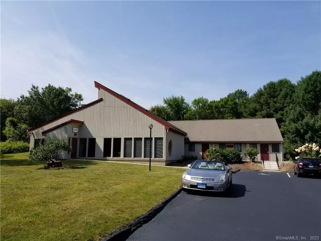 East Hampton, CT 06424,205 East High Street #3