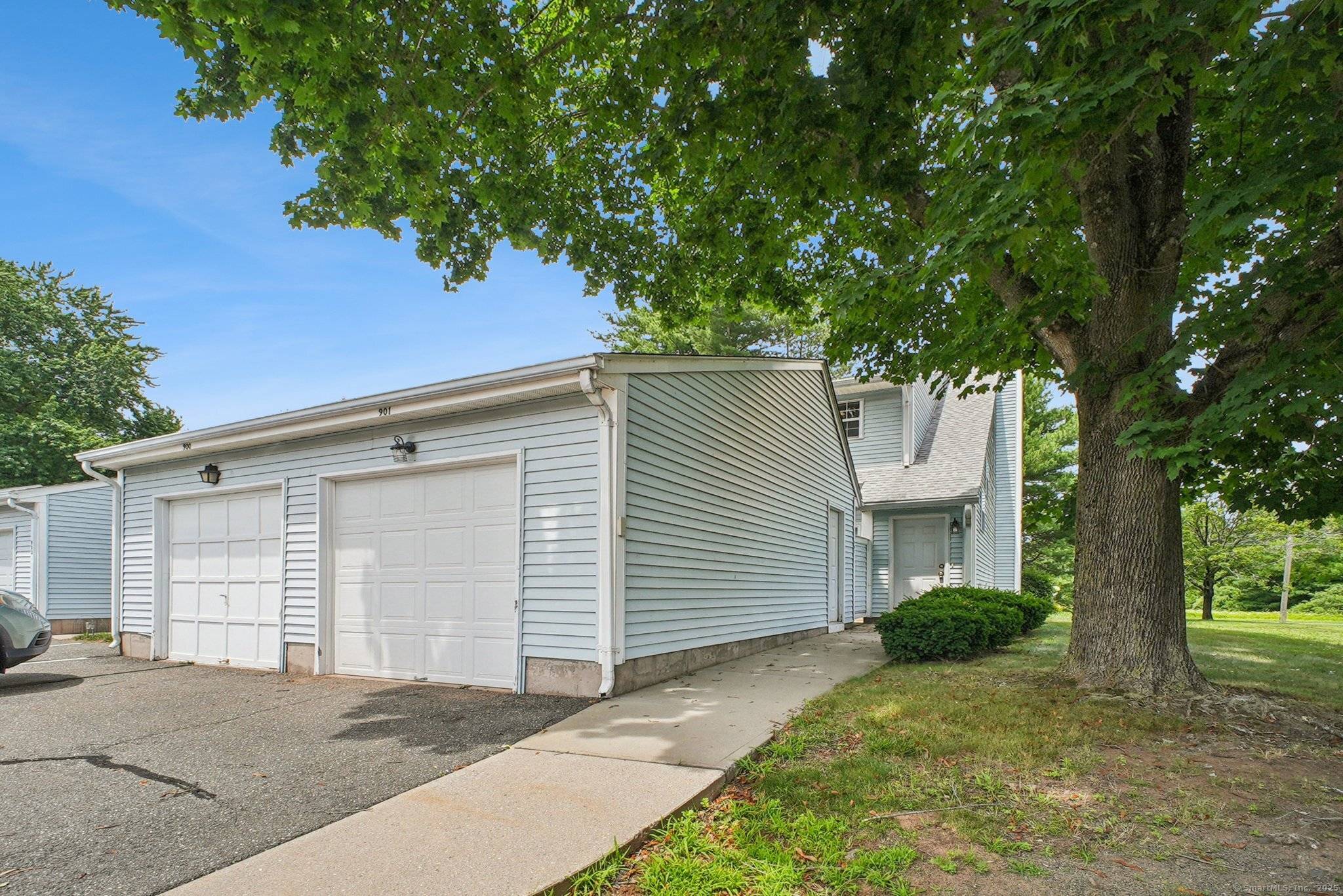 901 Misty Meadow Lane #901, South Windsor, CT 06074