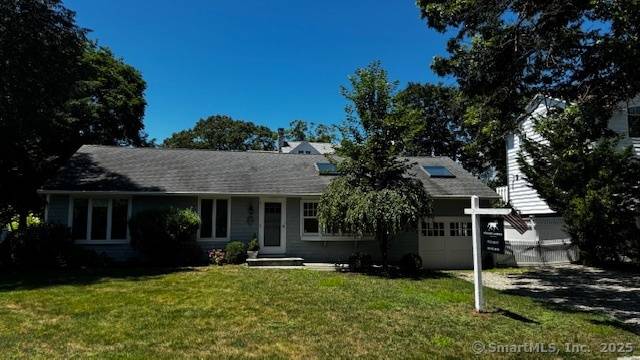 12 Mayflower Road, Darien, CT 06820