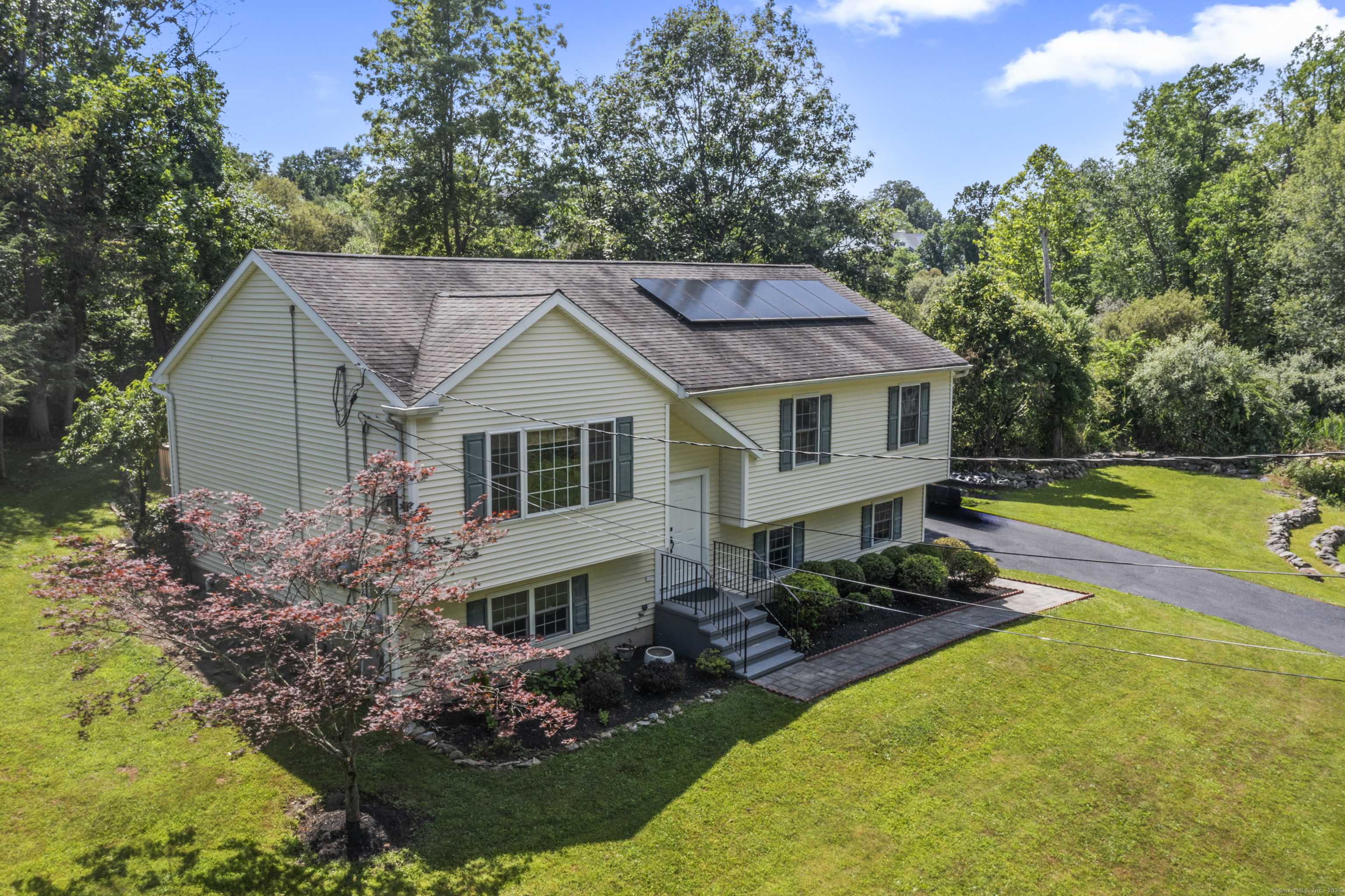 Danbury, CT 06810,24 Ken Oaks Drive
