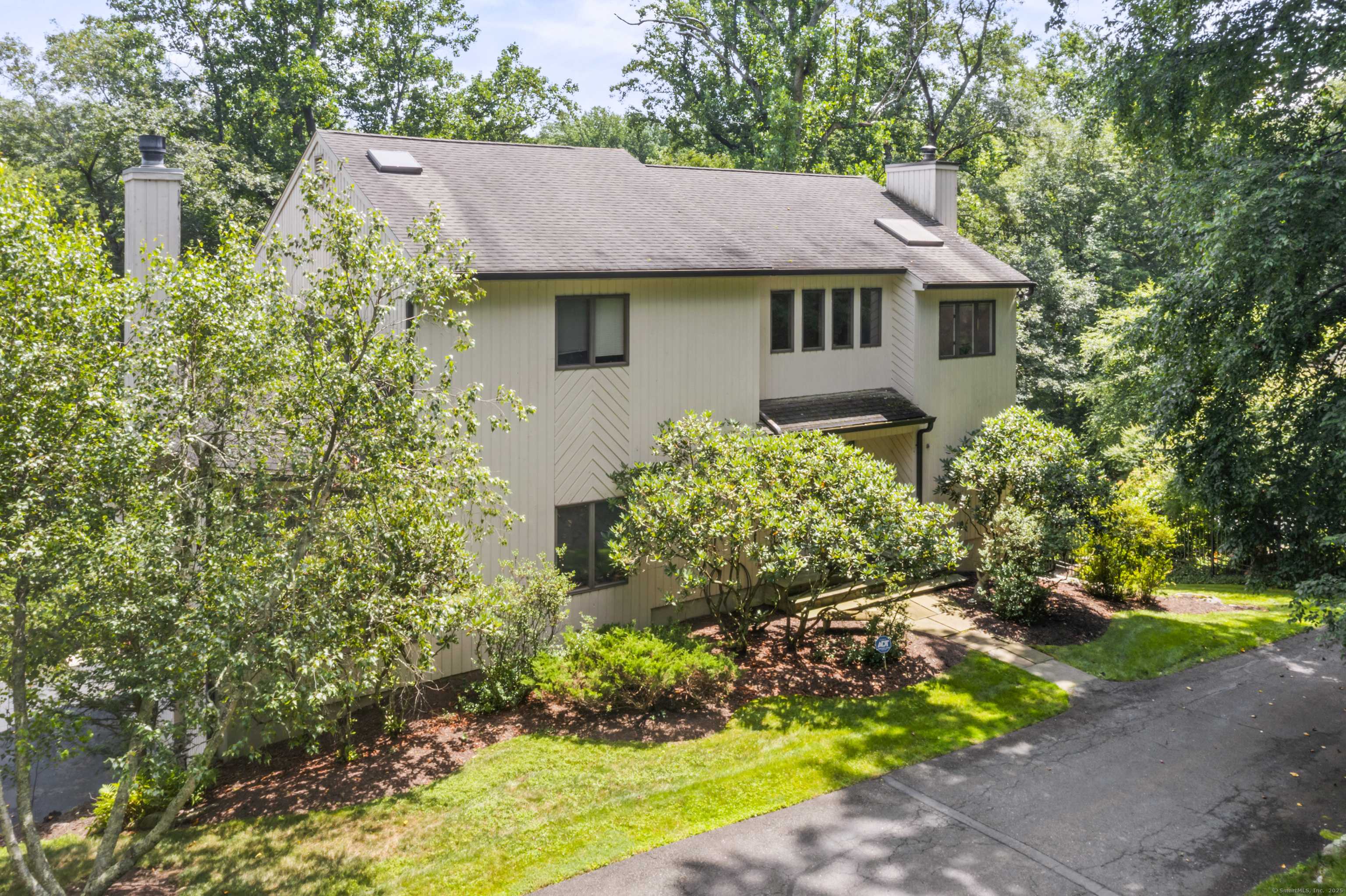 Stamford, CT 06903,739 Rock Rimmon Road