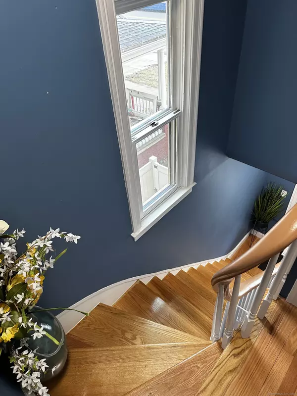 New Haven, CT 06511,504 Dixwell Avenue