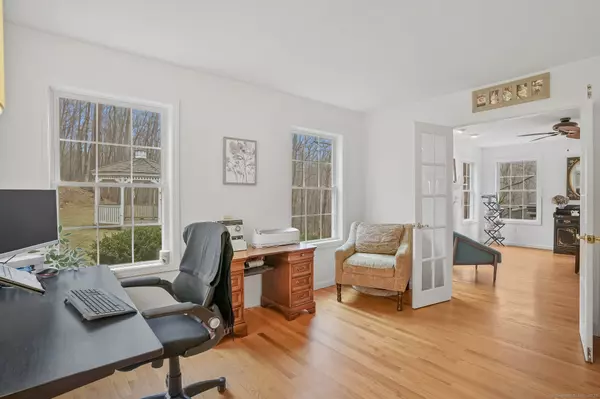 Bethany, CT 06524,188 Falls Road