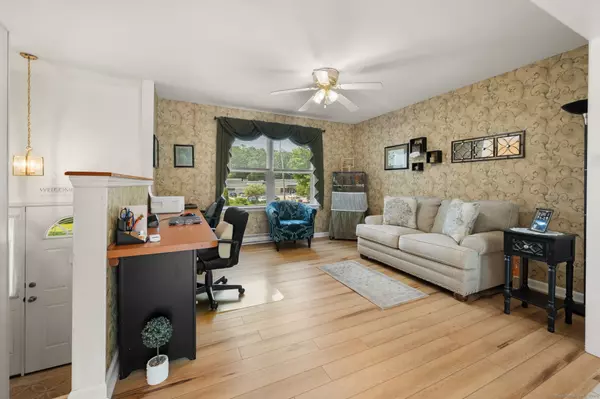 Waterford, CT 06385,265 Boston Post Road