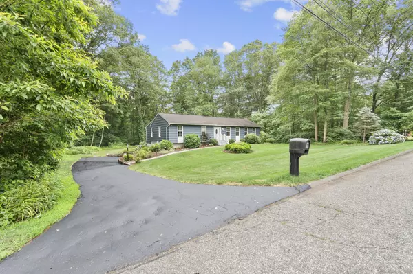 Orange, CT 06477,477 Skyline Drive