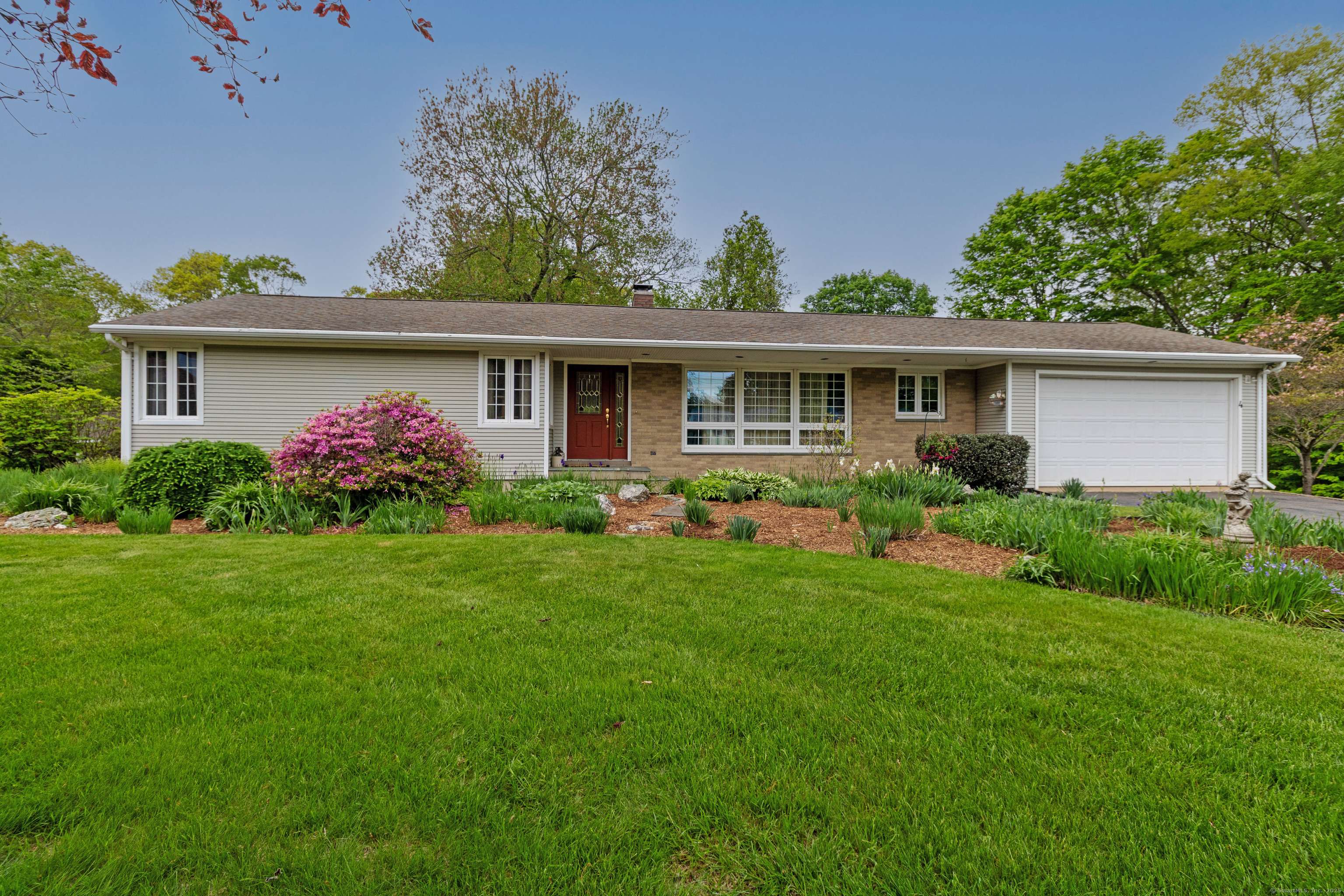 4 Melburn Avenue, East Hampton, CT 06424