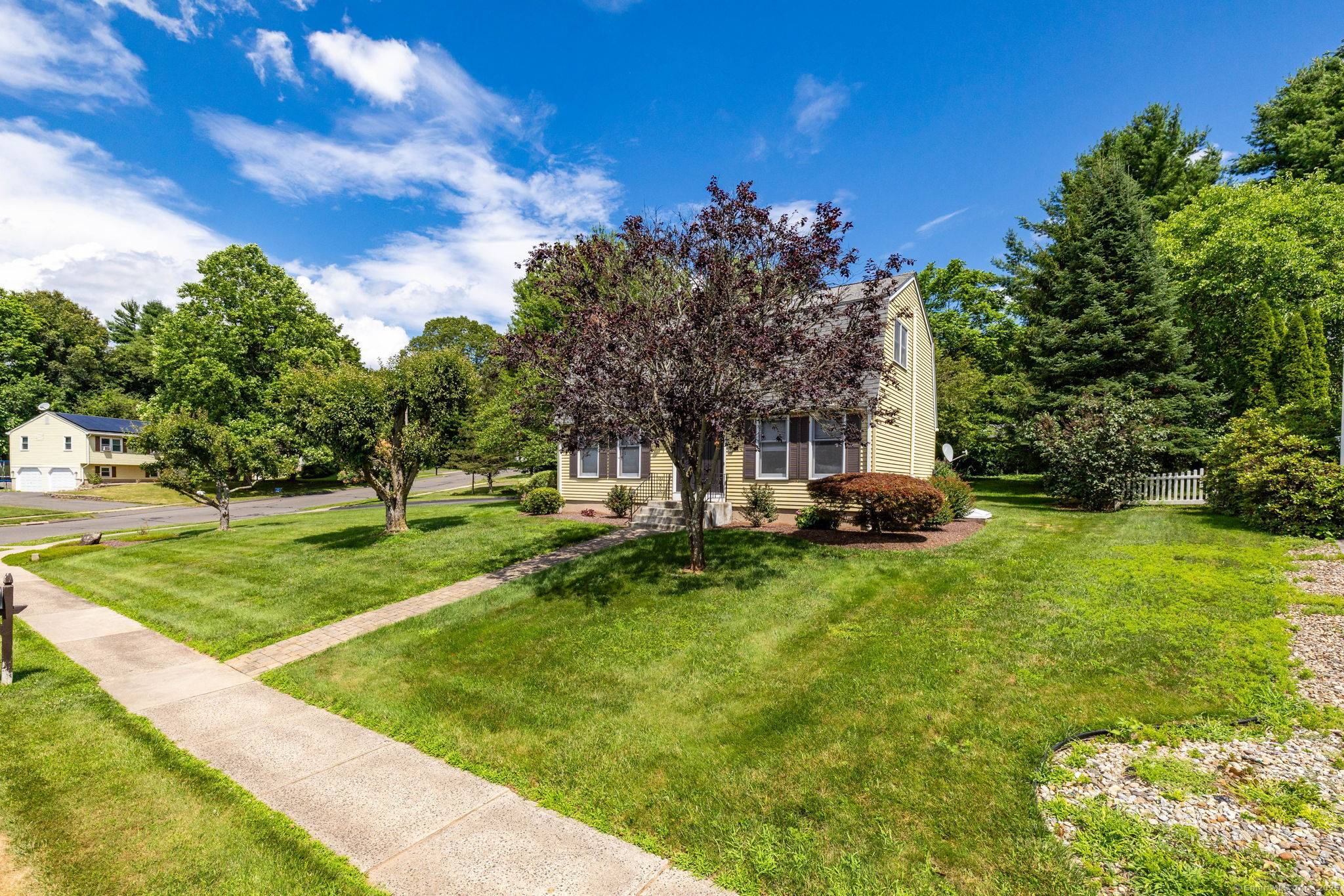 Berlin, CT 06037,9 Fawn Drive