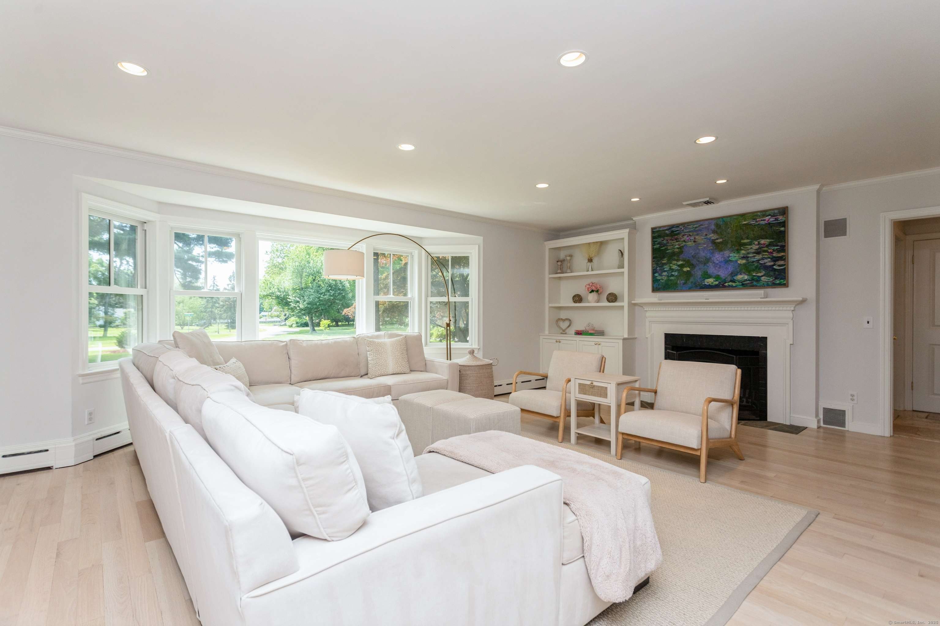 Norwalk, CT 06855,24 Pequot Drive
