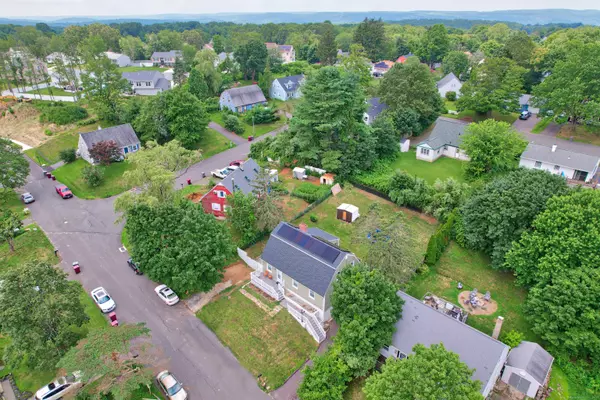 30 Warm Earth Road, Naugatuck, CT 06770
