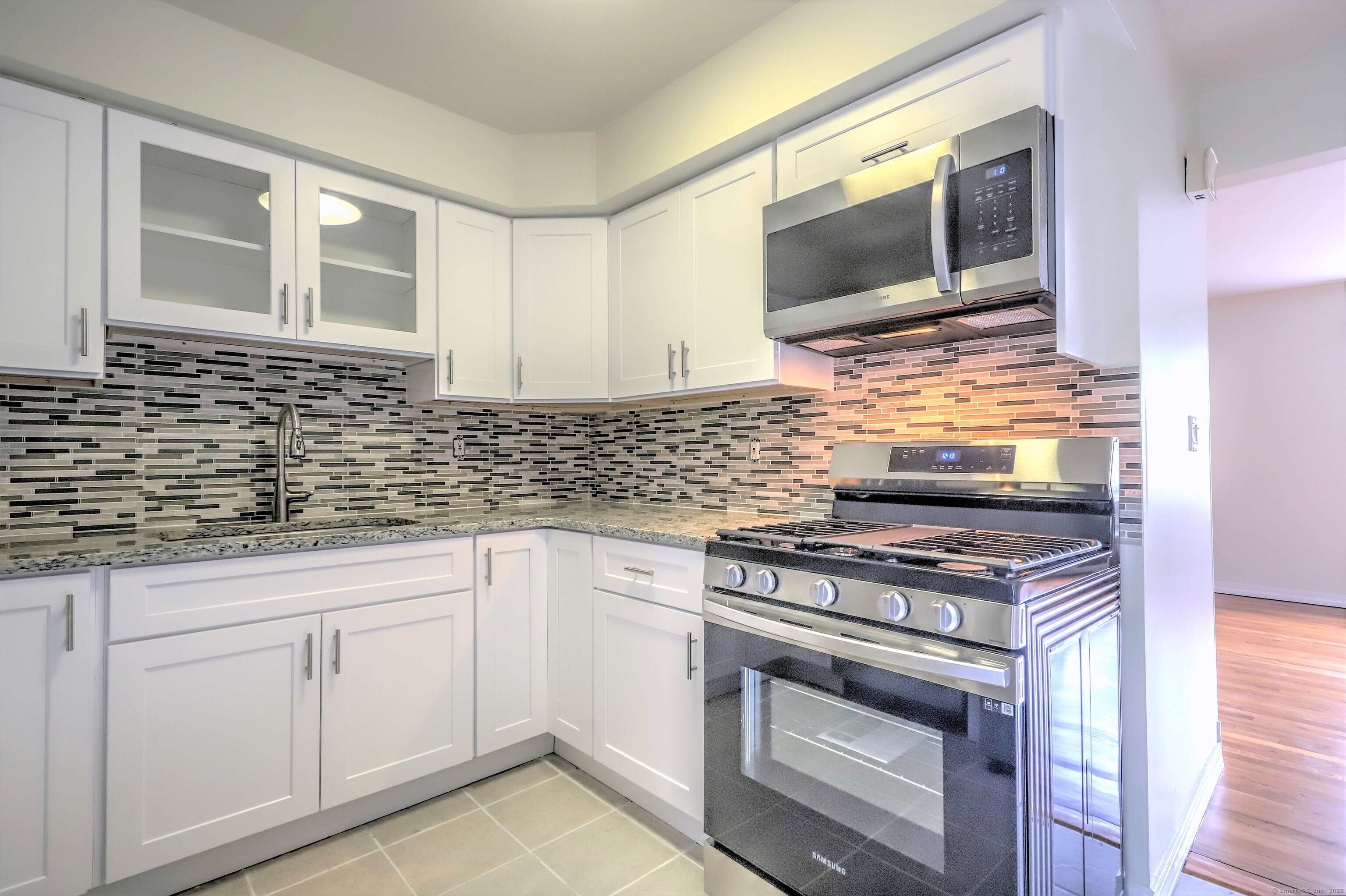 Fairfield, CT 06824,245 Sunnyridge Avenue #APT 2