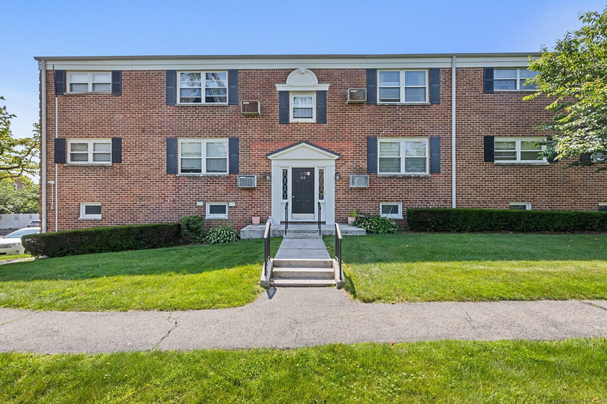 90 Strawberry Hill Avenue #3, Stamford, CT 06902