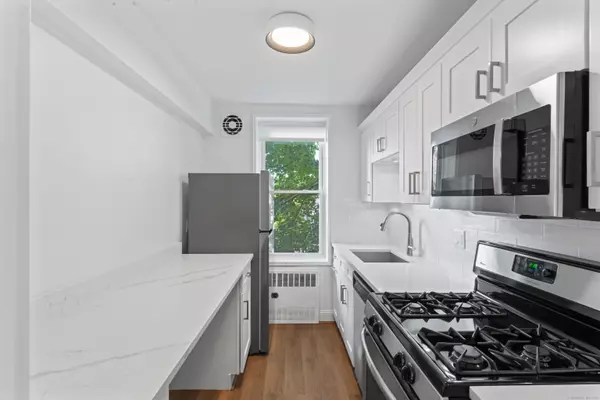 Stamford, CT 06905,7 4th Street #APT 2H