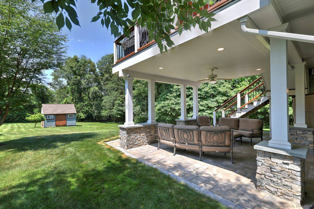 Trumbull, CT 06611,11 Parlor Rock Road