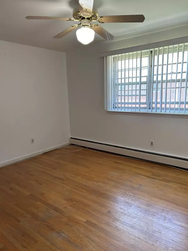 Rocky Hill, CT 06067,12 Colonial Drive #C