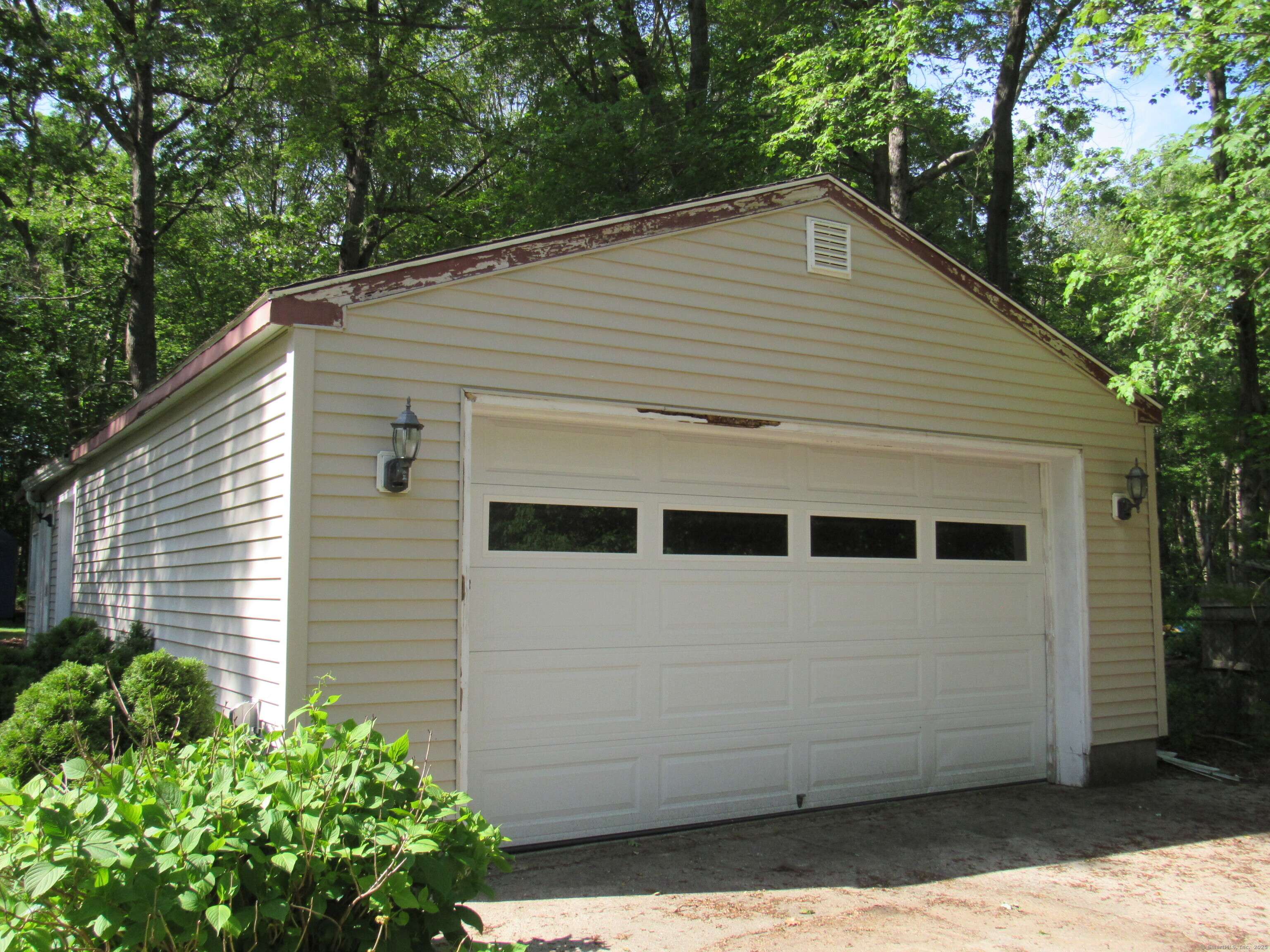 Montville, CT 06382,38 Dubois Road