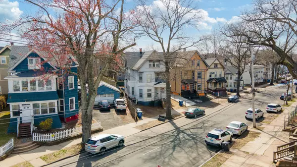 58 Derby Avenue #2, New Haven, CT 06511