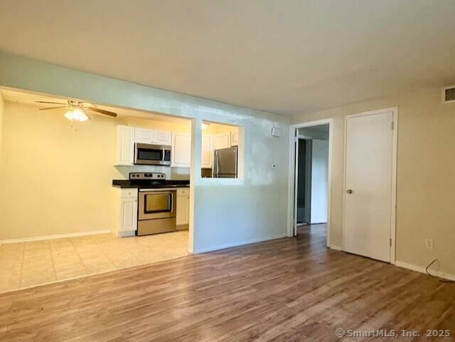 140 Towne House Road #140, Hamden, CT 06514