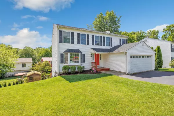 14 Lacey Lane, Norwalk, CT 06854